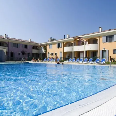 The Perfect Place For Pool Lovers Appartamento