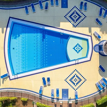 Апартаменты The Perfect Place For Pool Lovers *