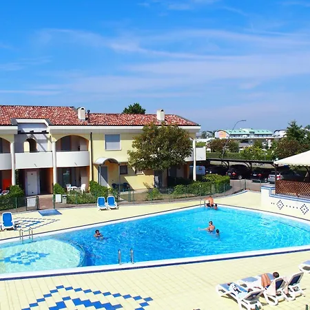 Апартаменти The Perfect Place For Pool Lovers Бібіоне